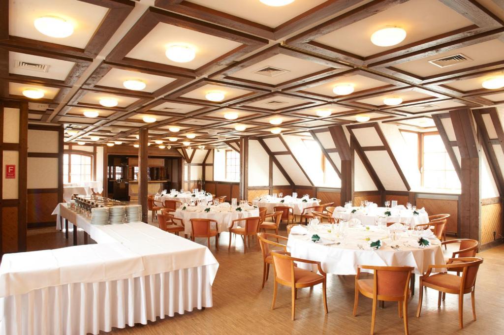 Hotel Restaurant zur Linde Pattensen Exterior foto